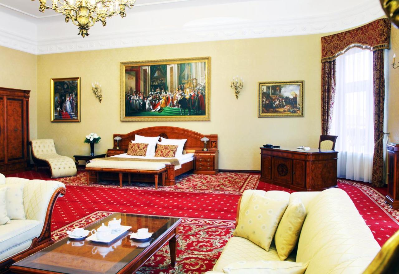 Palac Zelechow Spa & Wellness Екстер'єр фото
