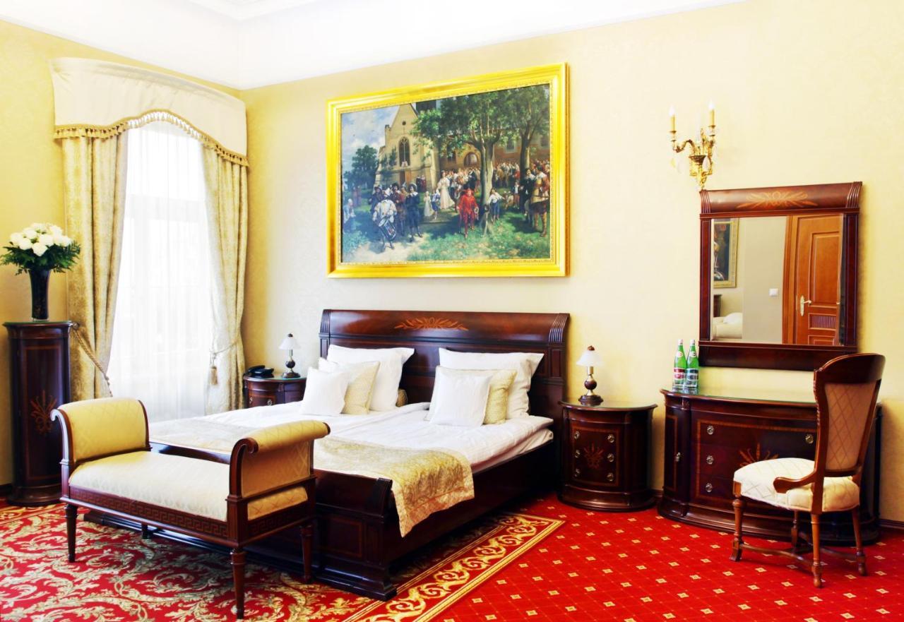 Palac Zelechow Spa & Wellness Екстер'єр фото