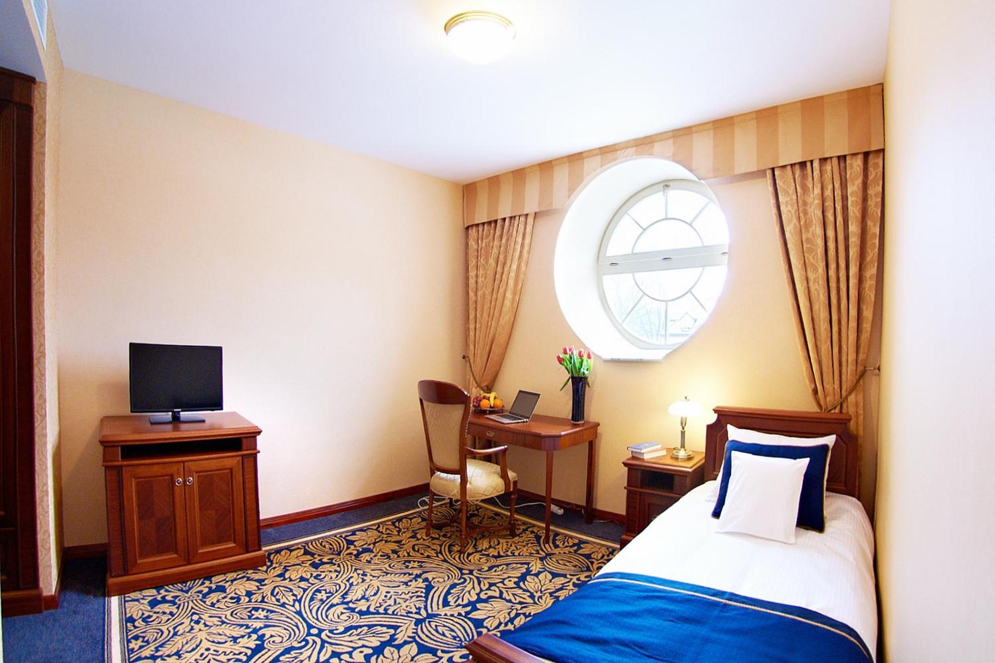 Palac Zelechow Spa & Wellness Екстер'єр фото
